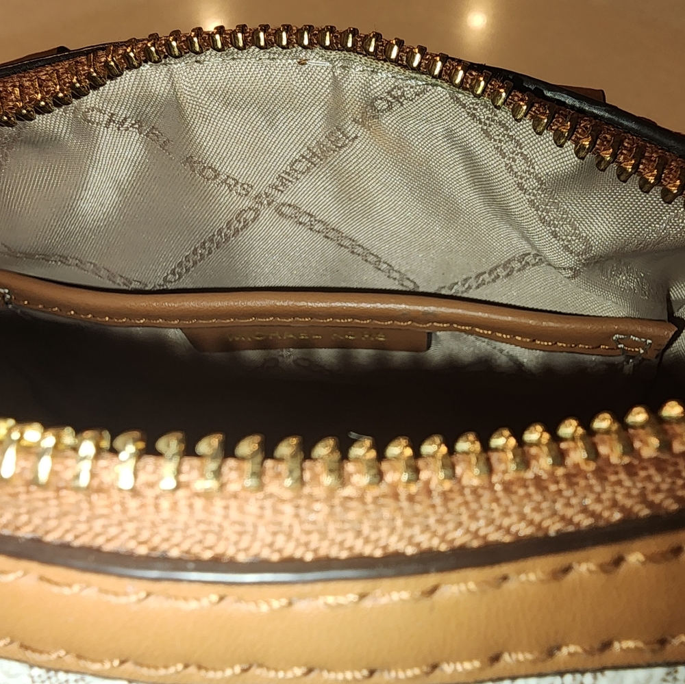 Michael Kors Mini Bag Brown and Cream Monogram - Picture 3 of 4